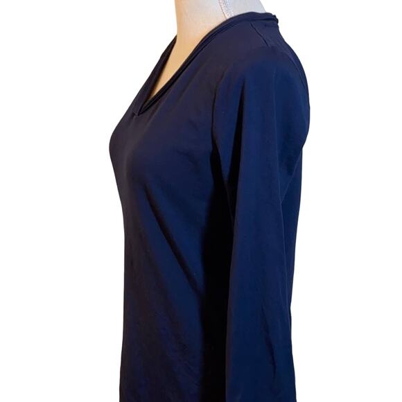 Women Talbots Navy Rayon Blend V-Neck with 3/4 Sleeves Small - Picture 2 of 6